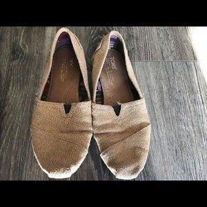Burlap Toms size 8